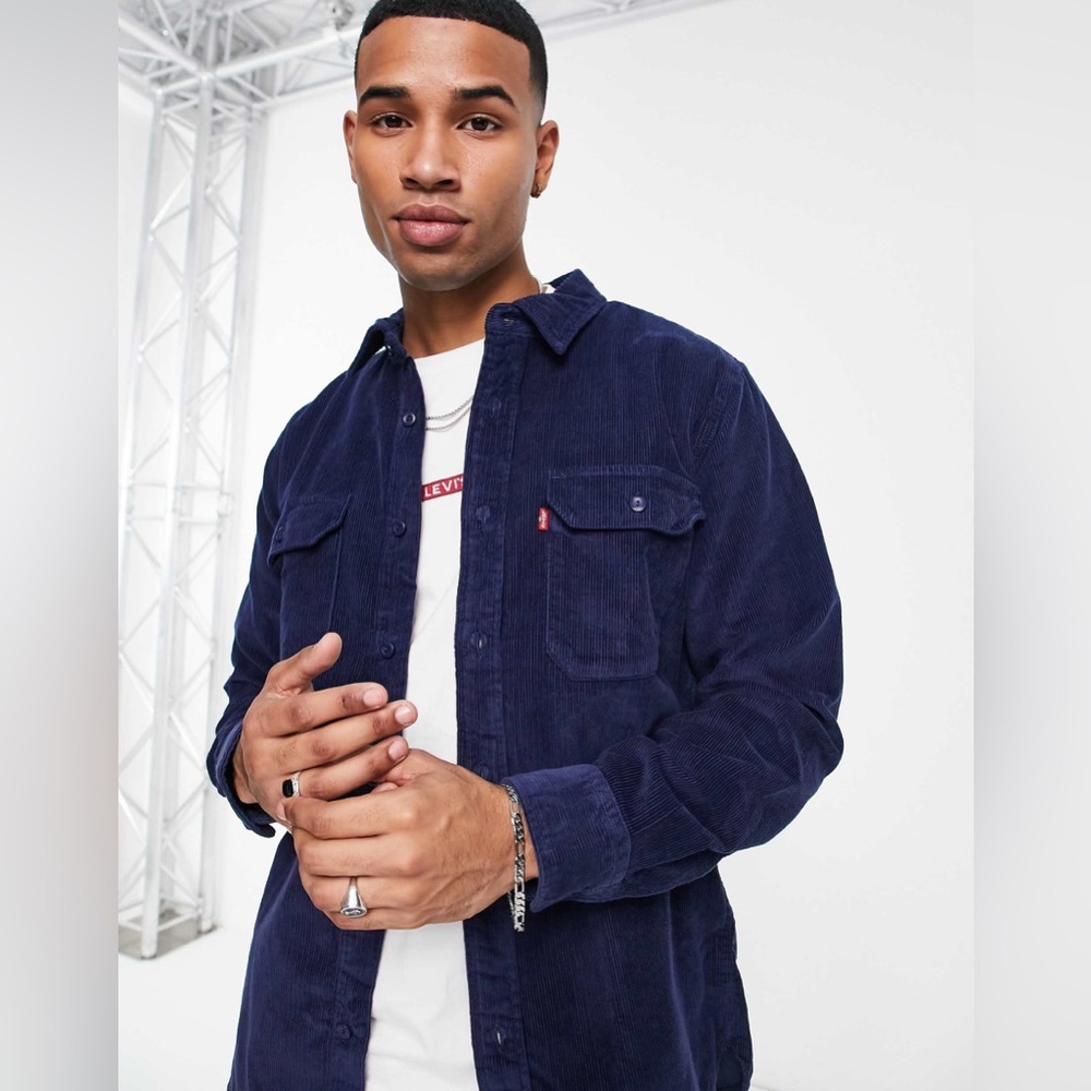 Levi’s Classic Worker Corduroy Button Down  Shirt Relaxed Fit Over Shirt Navy
